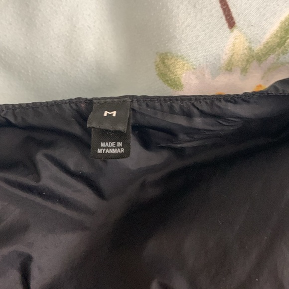 Down vest jacket size medium - Picture 2 of 2